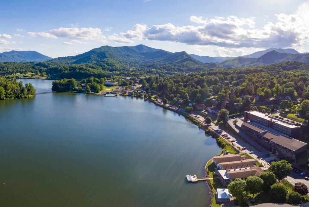 lake junualuska north carolina suncoast pickleball training camp