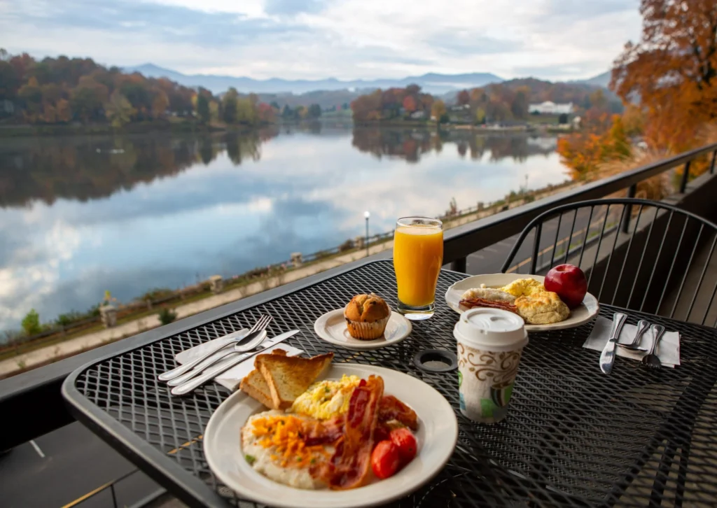 lakeside breakfast lake junualuska north carolina suncoast pickleball training camp